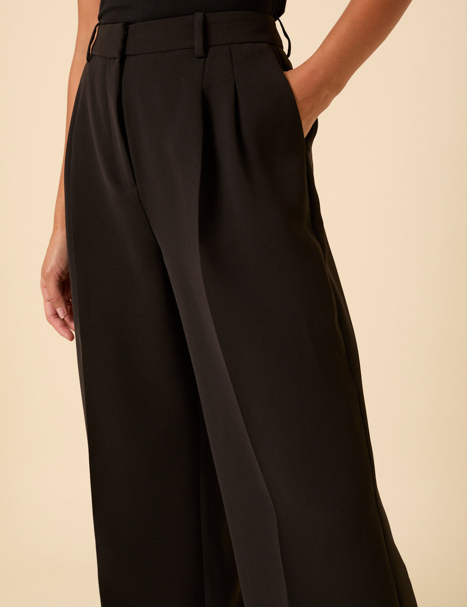 Black Jax Tailored Crepe Trousers