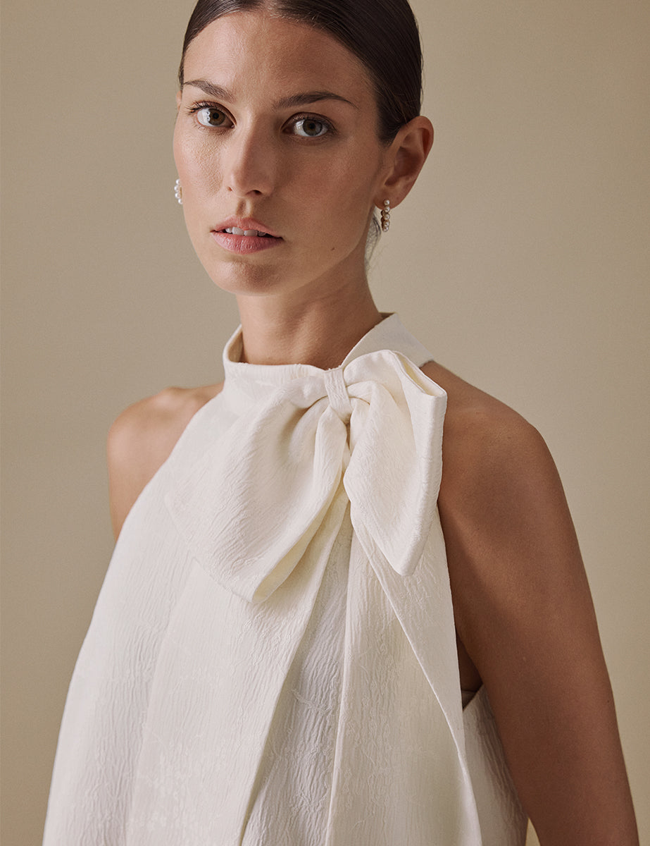 Ivory Halter Neck Mini Bodry Bridal Dress