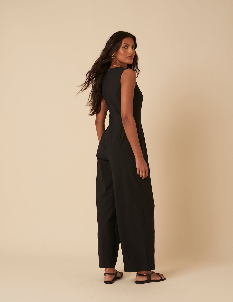 Black Tailored Scoop Neck Jumpsuit