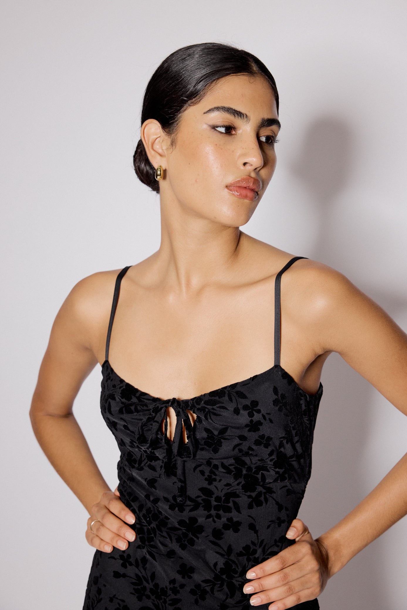 Black Floral Jacquard Velvet Analie Midi Dress