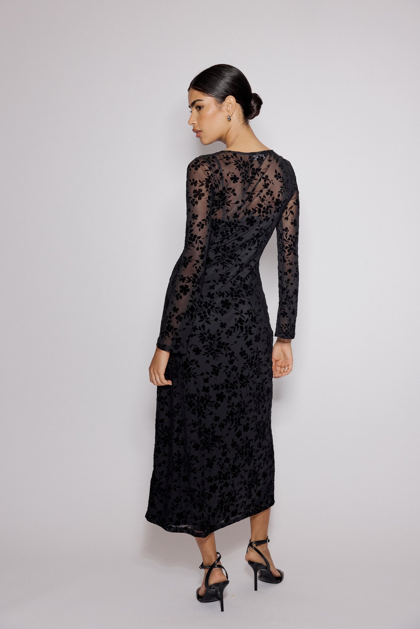 Black Floral Jaquard Velvet Long Sleeve Clarissa Midi Dress