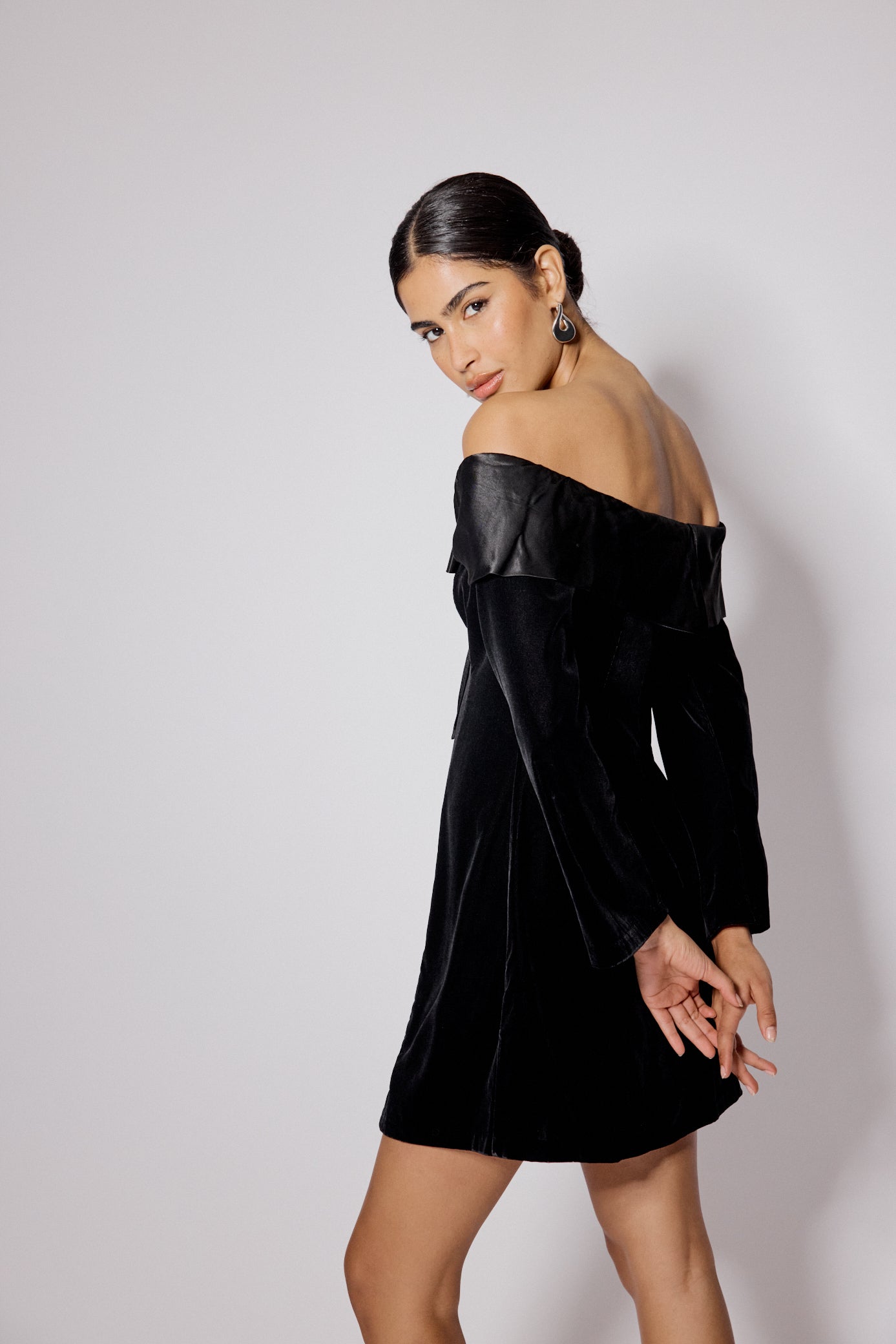 Black Velvet Off Shoulder Bow Capricorn Mini Dress