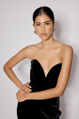 Black Sweetheart Bandeau Velvet Nola Midi Dress