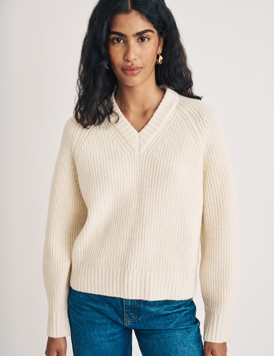 Cream V-neck Wool Blend Knitted Jumper