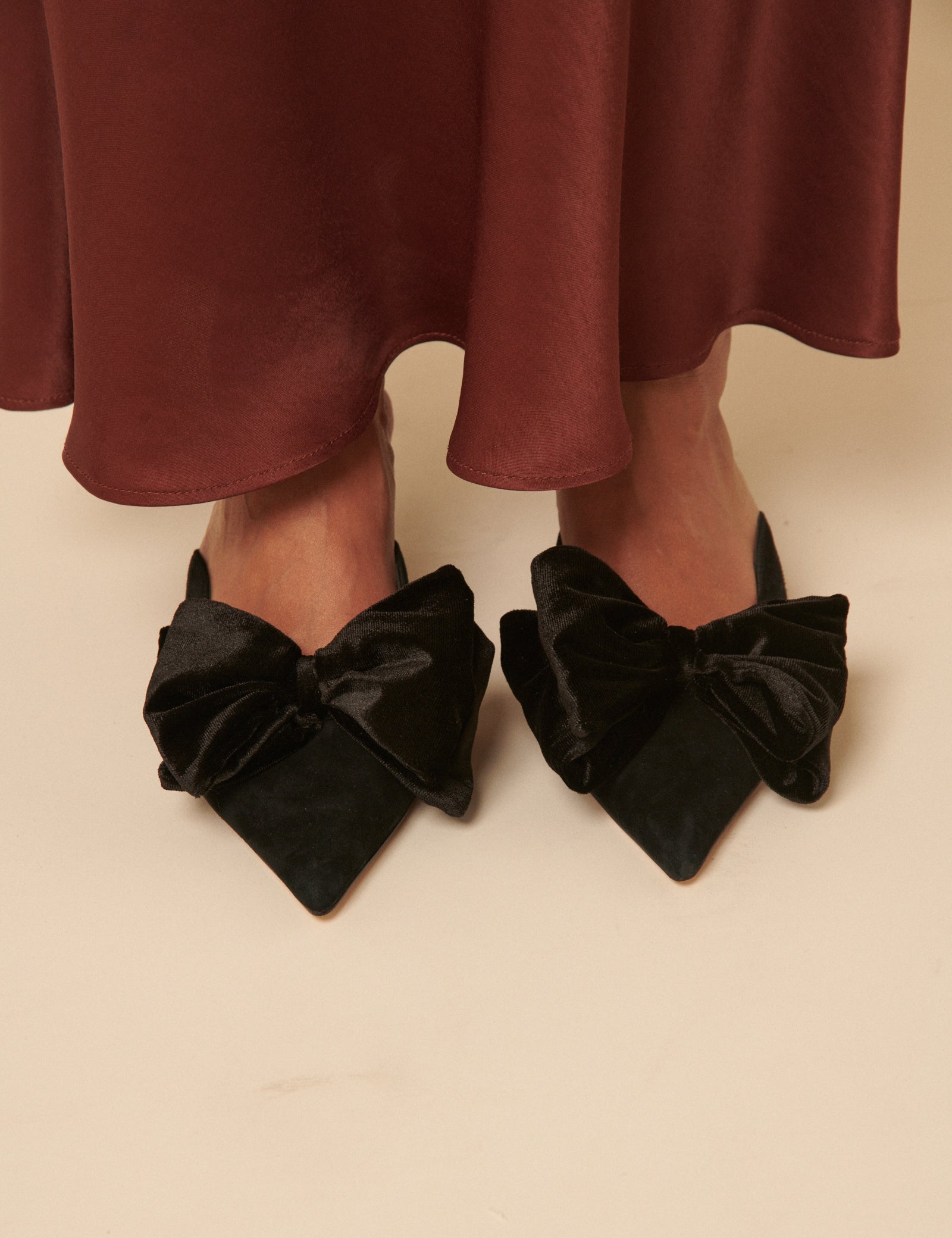 Black Bow Kitten Heel