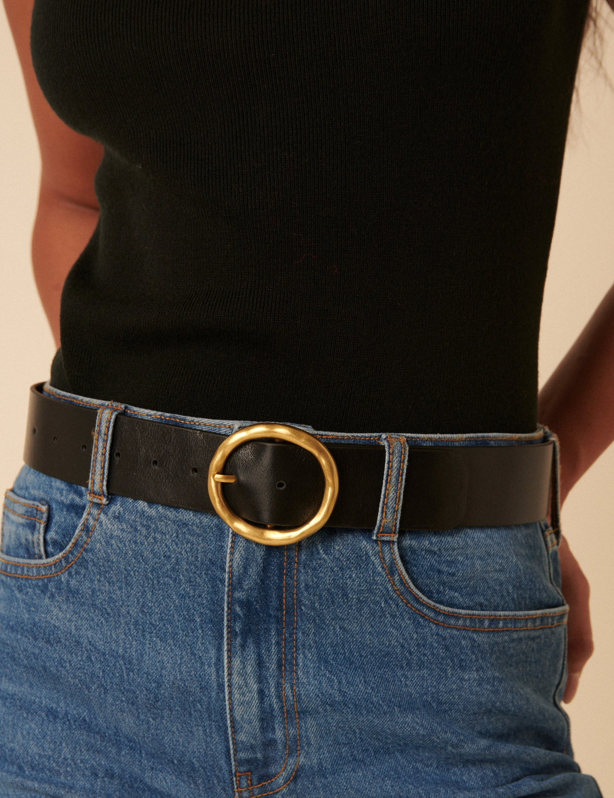 Black Gold Circular Buckle Leather Belt