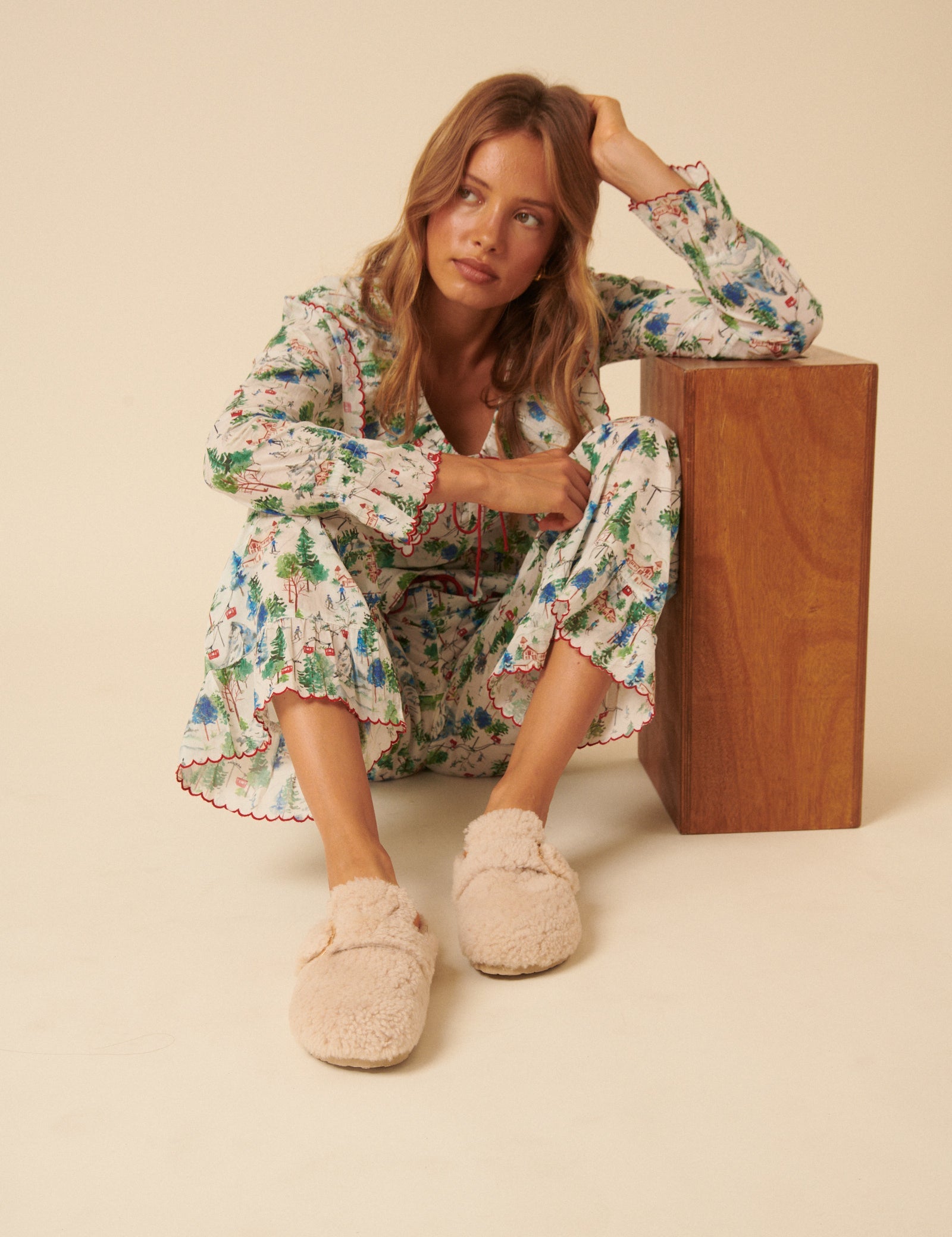 Cream Genuins Sheepskin Slippers