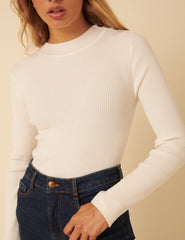 White High Neck Ribbed Knitted Top
