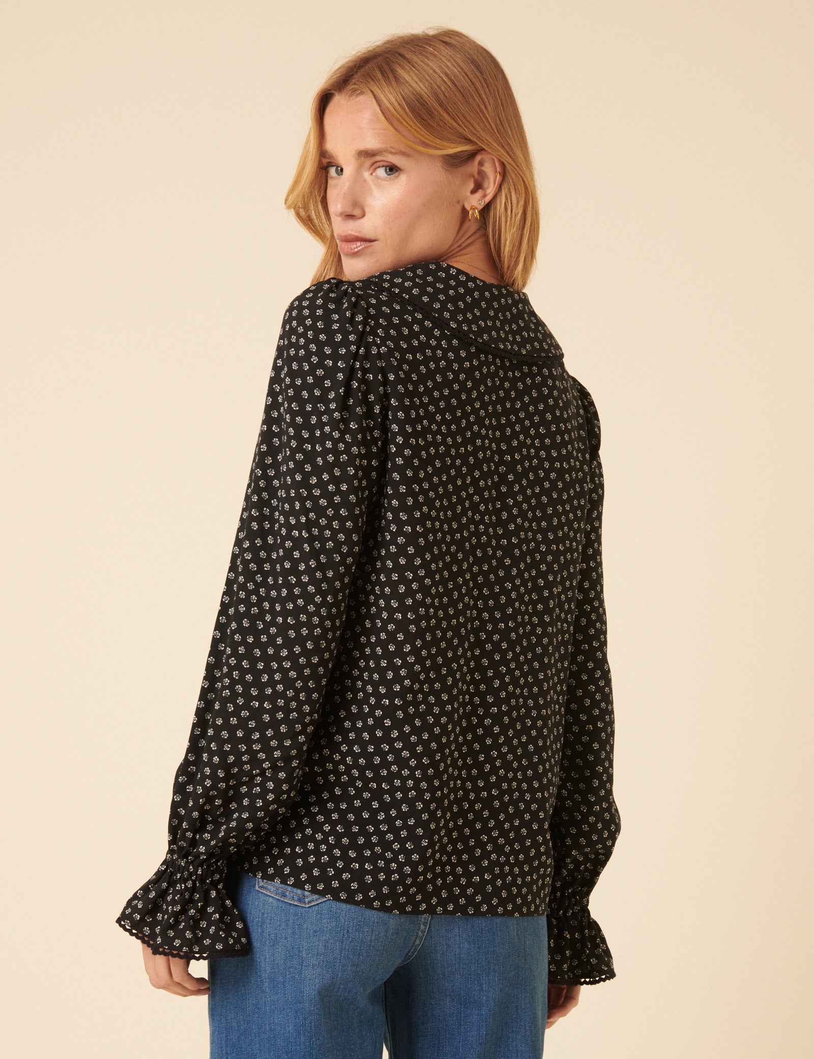 Black Floral Printed Collared Long Sleeve Blouse