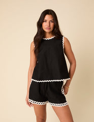 Black Contrast Trim Swing Top