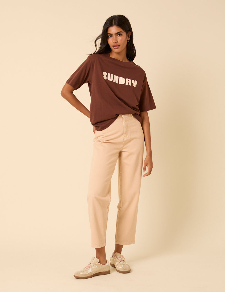 Brown Sunday Graphic T-Shirt
