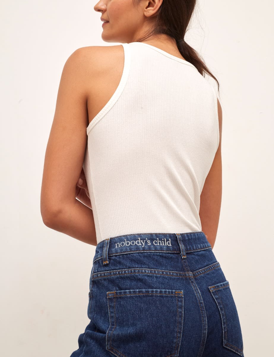 Mid Rise Mom Jean Mid Wash