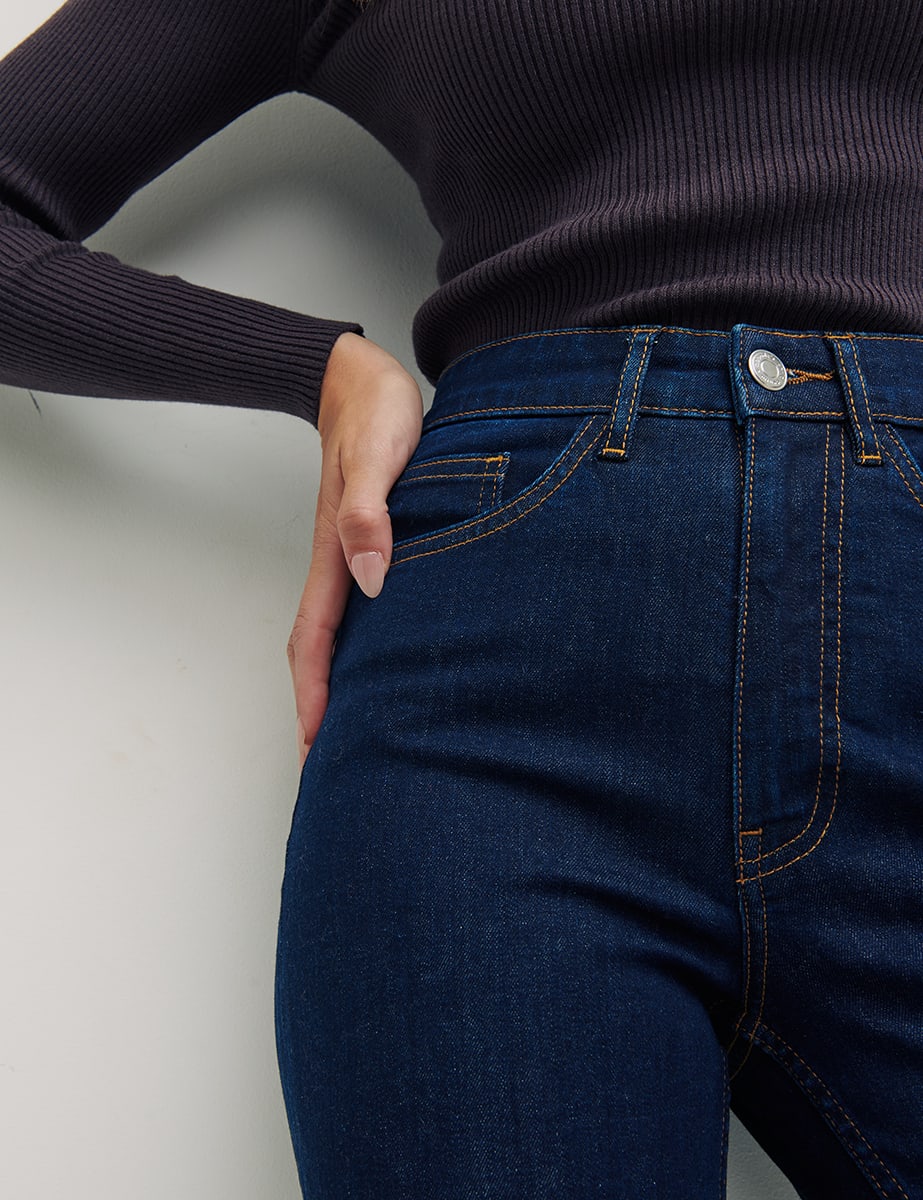 Mid Rise Skinny Jean in Indigo