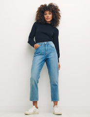 The Straight Cropped Jean in Mid Wash