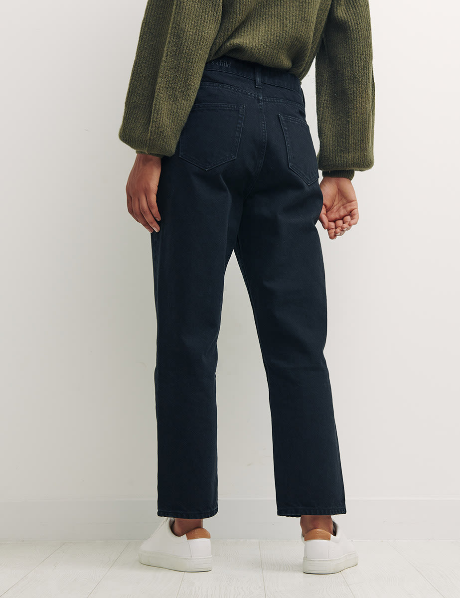 The Straight Cropped Jean in Washed Black