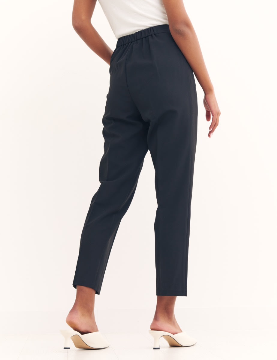 Black Sandy Slim Leg Trouser