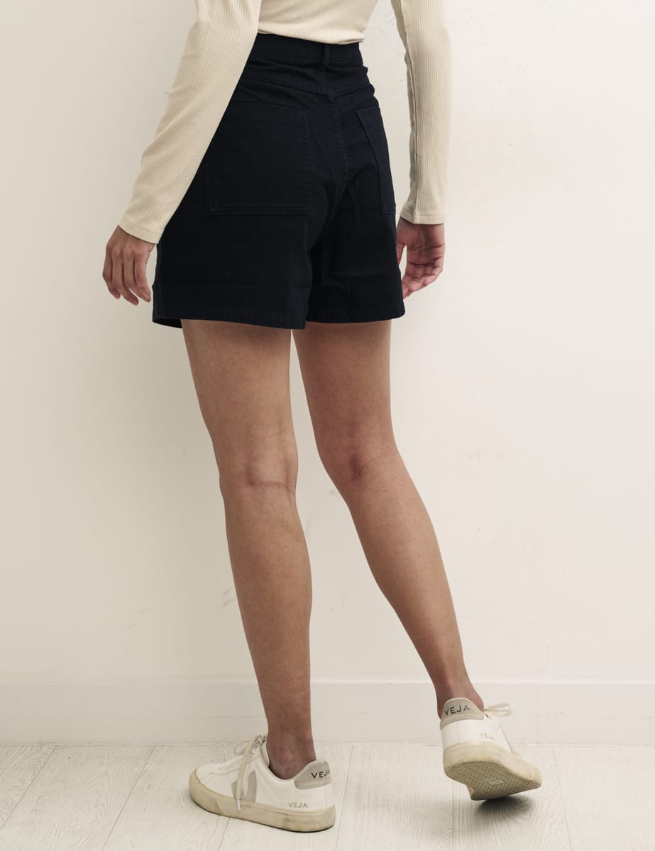 Black Ujena Utility Short
