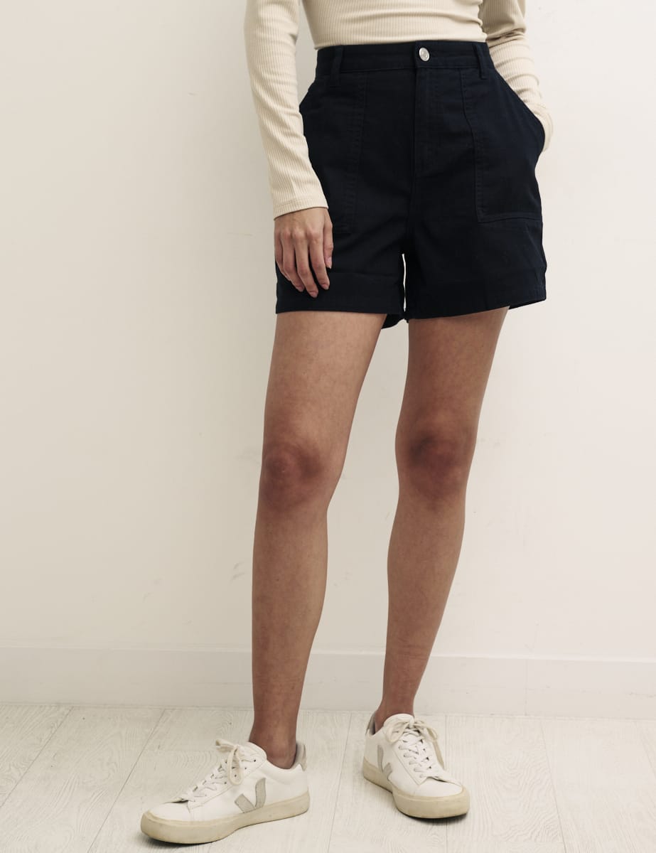 Black Ujena Utility Short