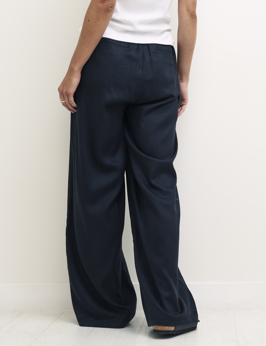 Black Oli Trouser