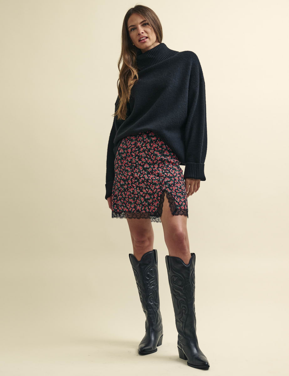 Black and Red Poppy Print Side Slit Janie Mini Skirt