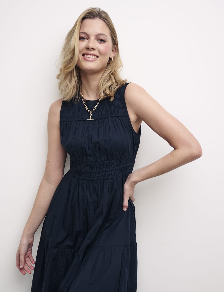 Black Elora Sleeveless Midi Dress