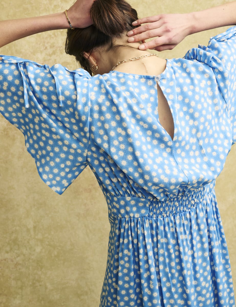 Blue Daisy Floral Flutter Sleeve Elka Midi Dress