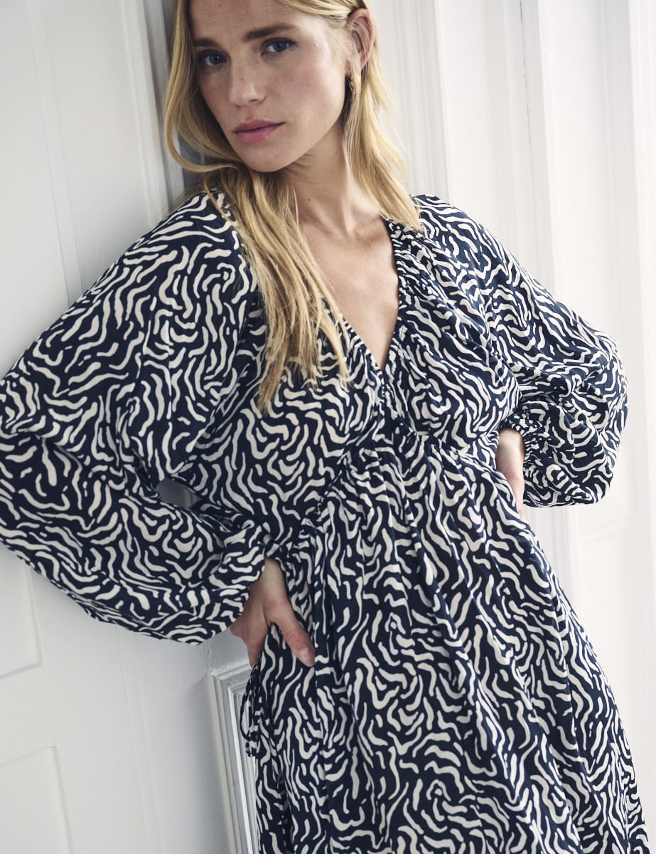 Black Printed Iris Midi Dress