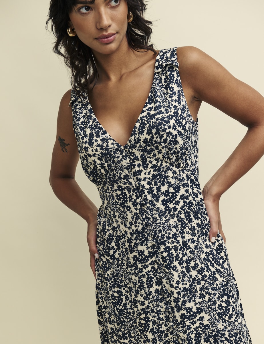 Black Ditsy Floral Clio Midi Dress