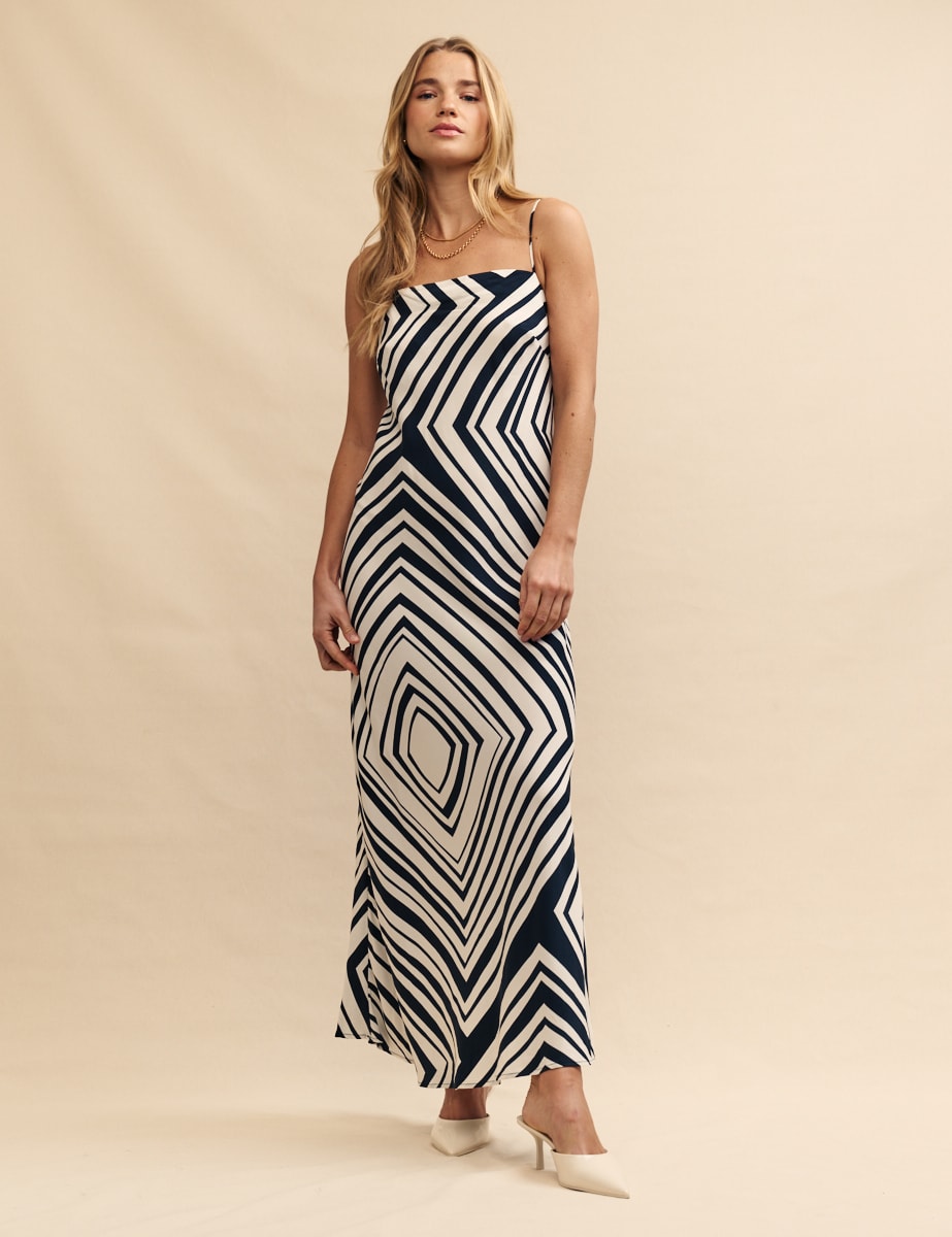 Black & White Abstract Stripe Ruthie Maxi Dress