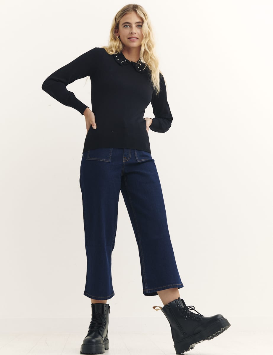 Black Scallop & Pearl Collar Knitted Top