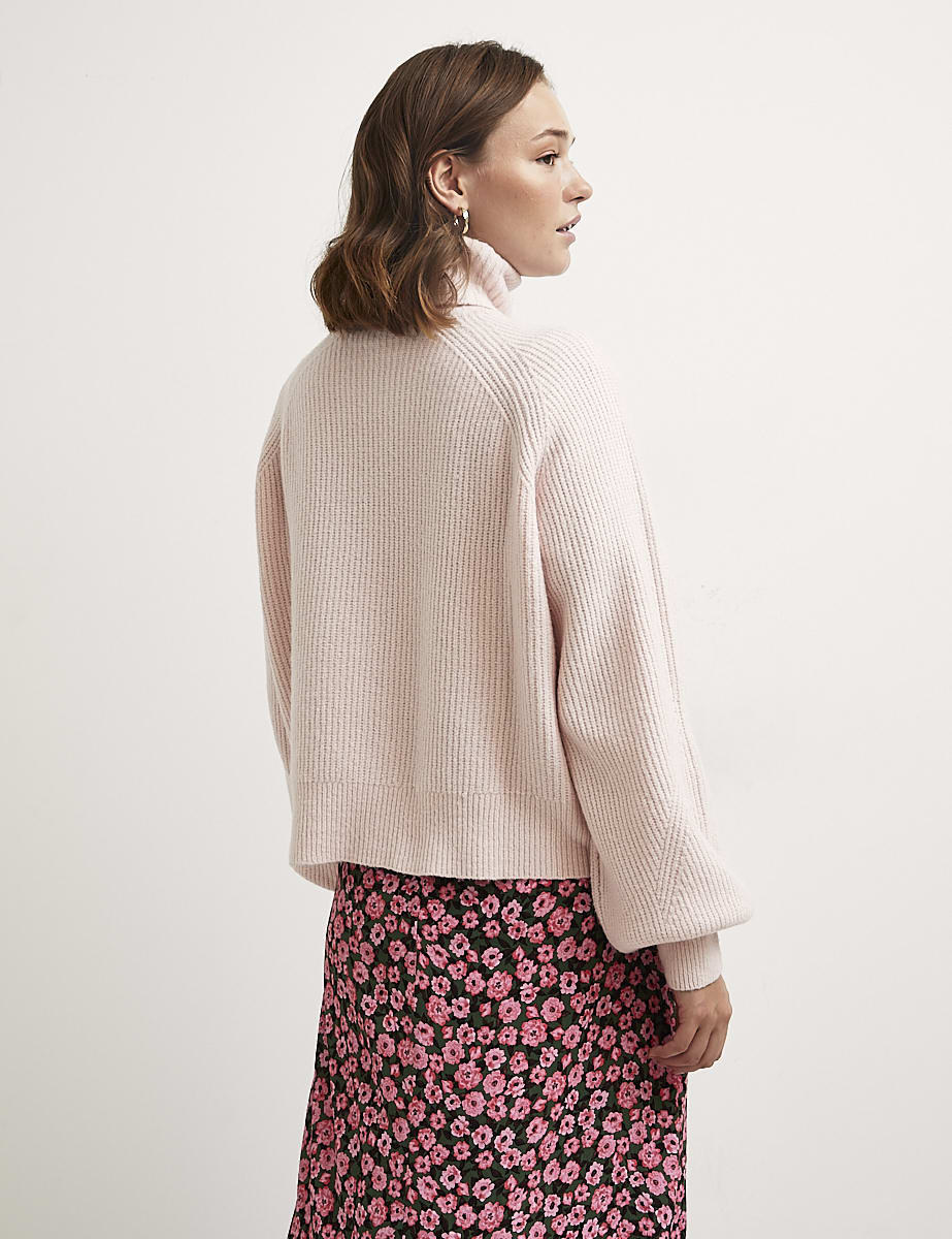 Dusky Pink Meet the Jeans Raglan Move On Jumper