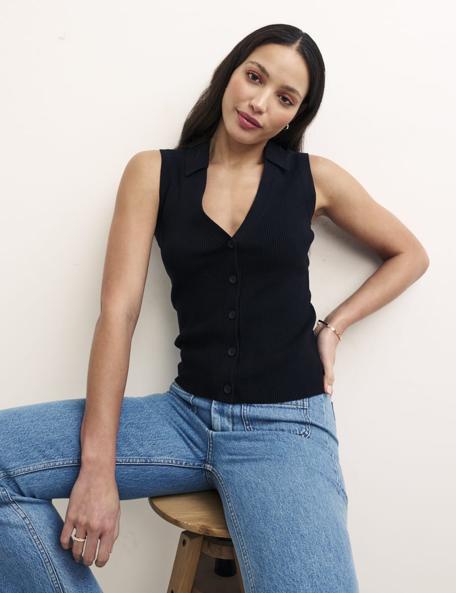 Black Sleeveless Button Through Knitted Top