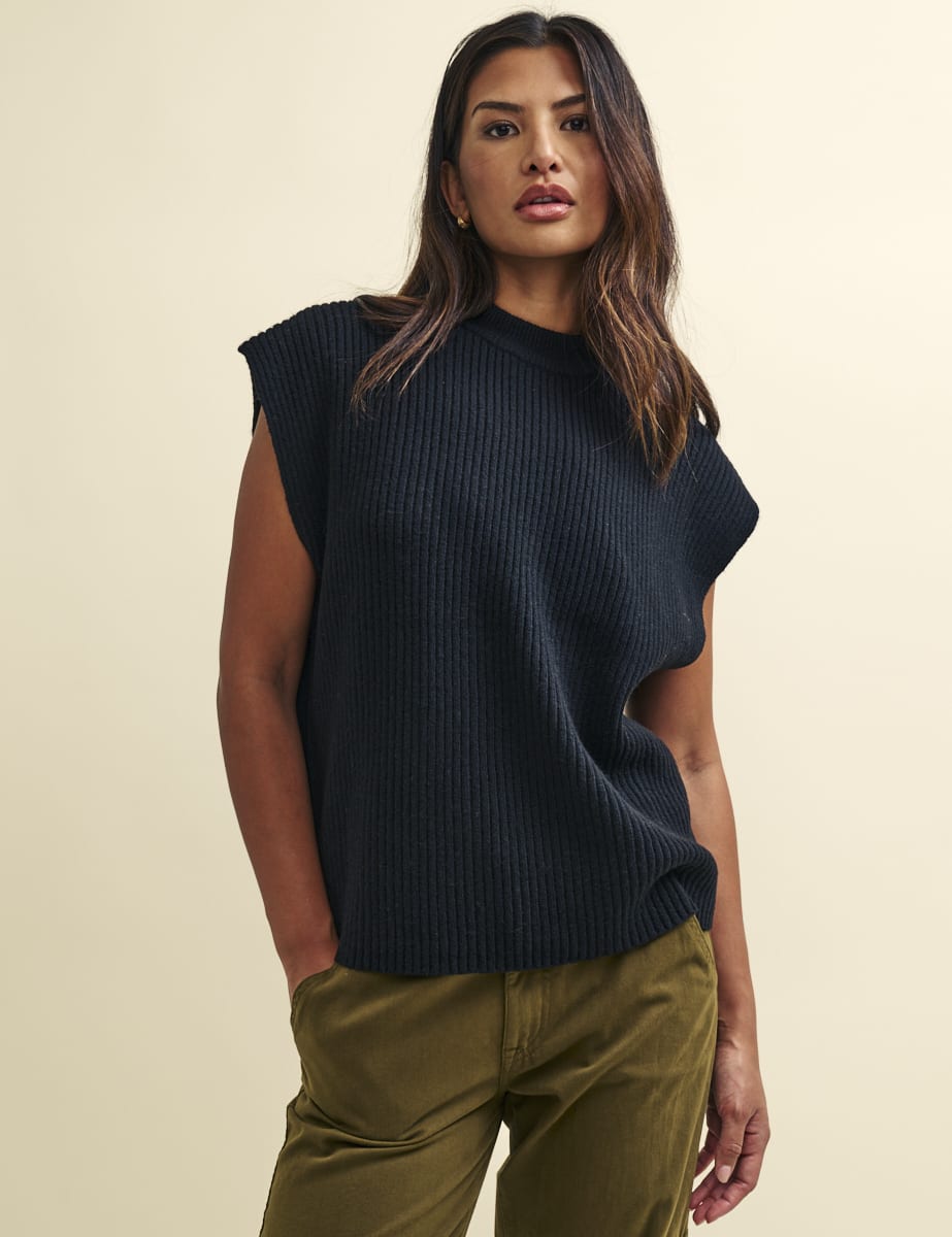 Black Oversized Knitted Vest