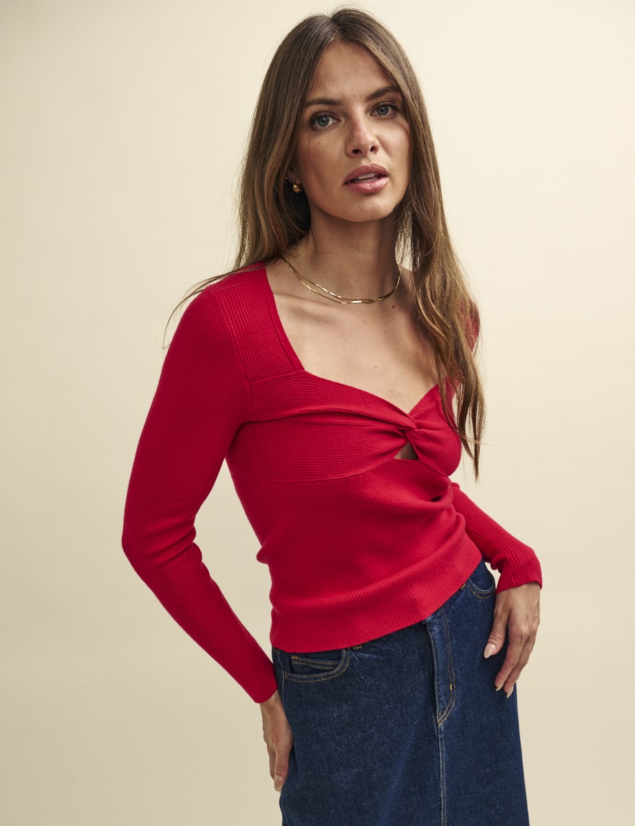 Red Sweetheart Twist Front Knitted Top