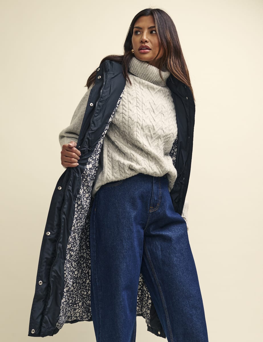 Black Long Line Puffer Gilet