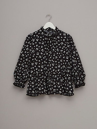 LENZING TM ECOVERO TM Black and White Floral Ditsy Pie Crust Smock Top