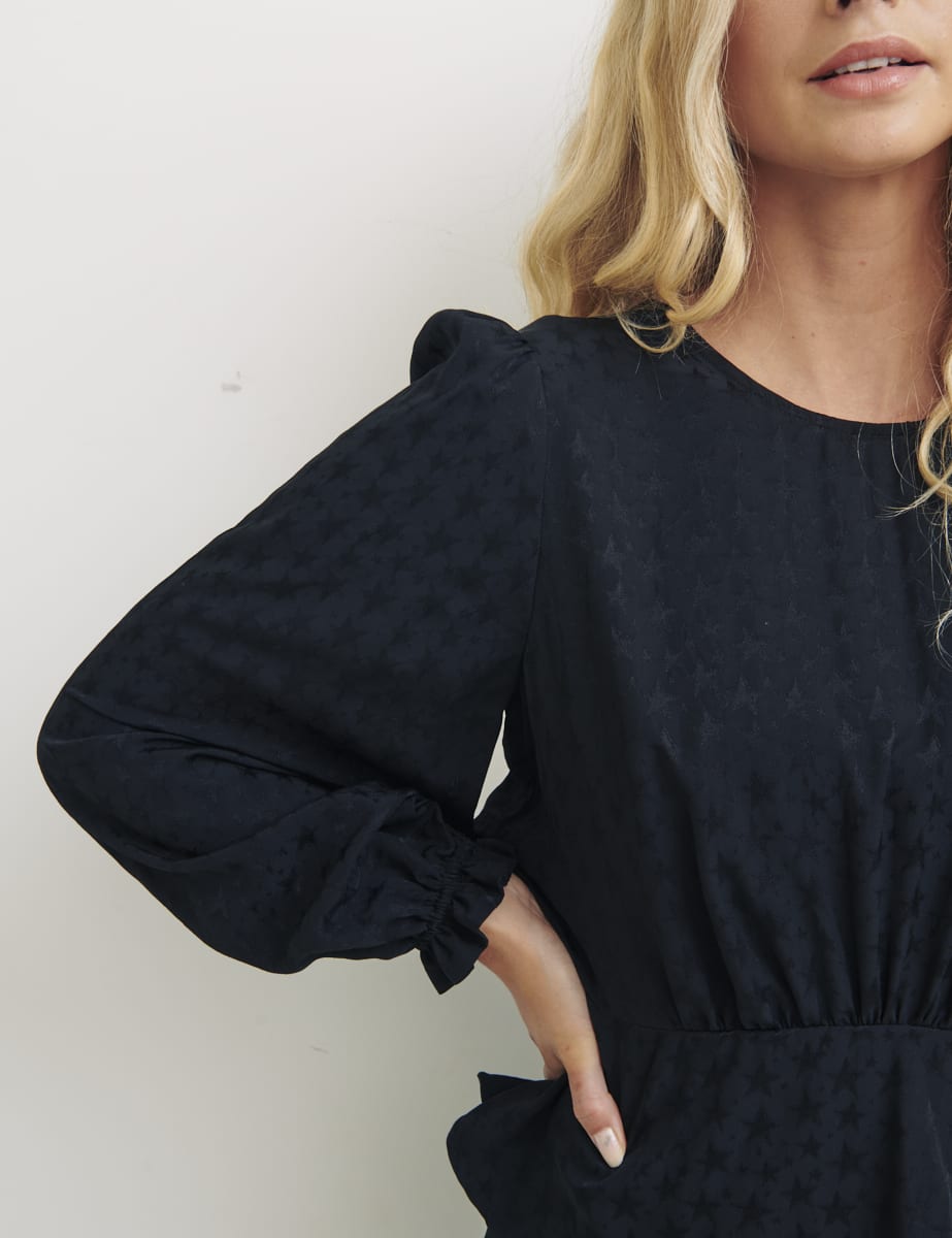 Black Star Jacquard Eleri Blouse