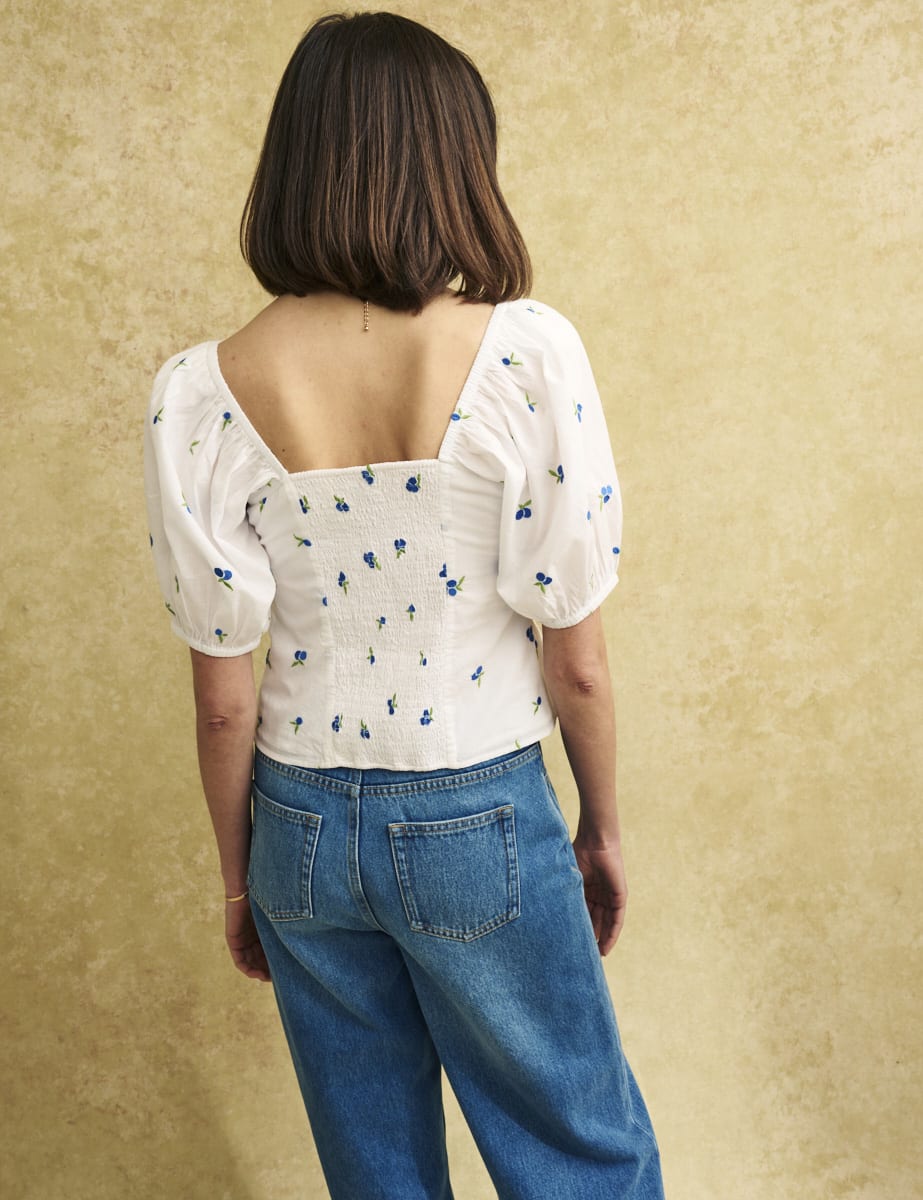 White Blueberry Embroidered Puff Sleeve Top