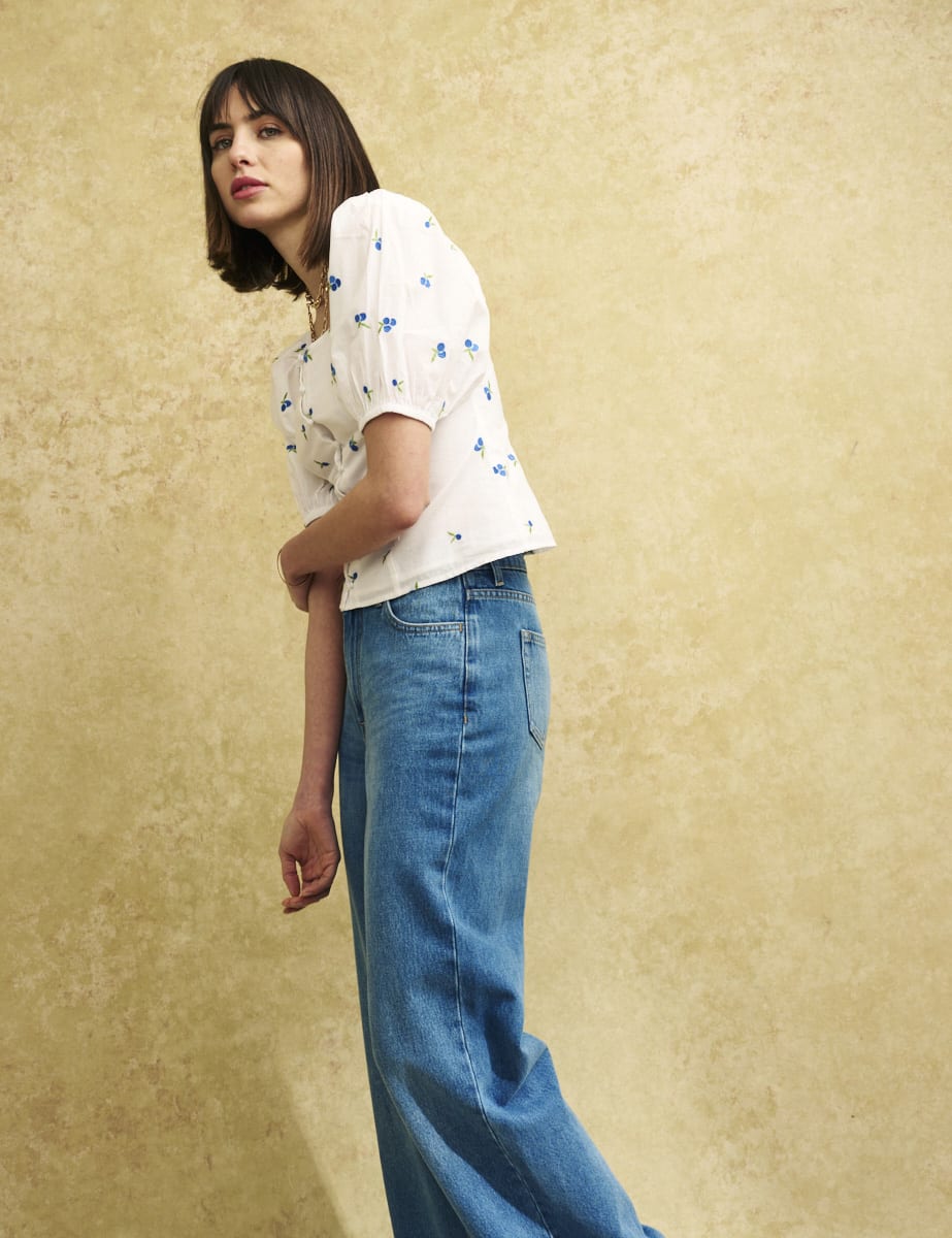 White Blueberry Embroidered Puff Sleeve Top